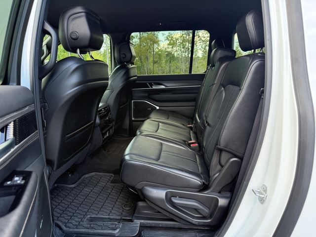 2024 Jeep Wagoneer L SERIES II - 22997106 - 10