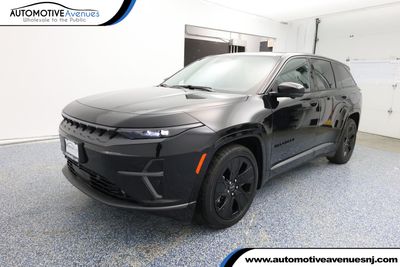 2024 Jeep Wagoneer S