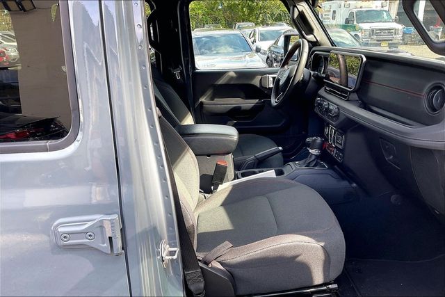 2024 Jeep Wrangler 4-Door Rubicon 4x4 - 23088275 - 11