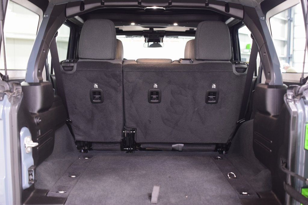 2024 Jeep Wrangler Rubicon - 22982485 - 25