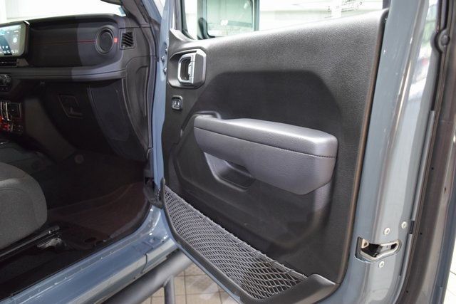 2024 Jeep Wrangler Rubicon - 22829890 - 32