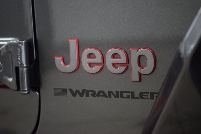 2024 Jeep Wrangler Rubicon photo 12