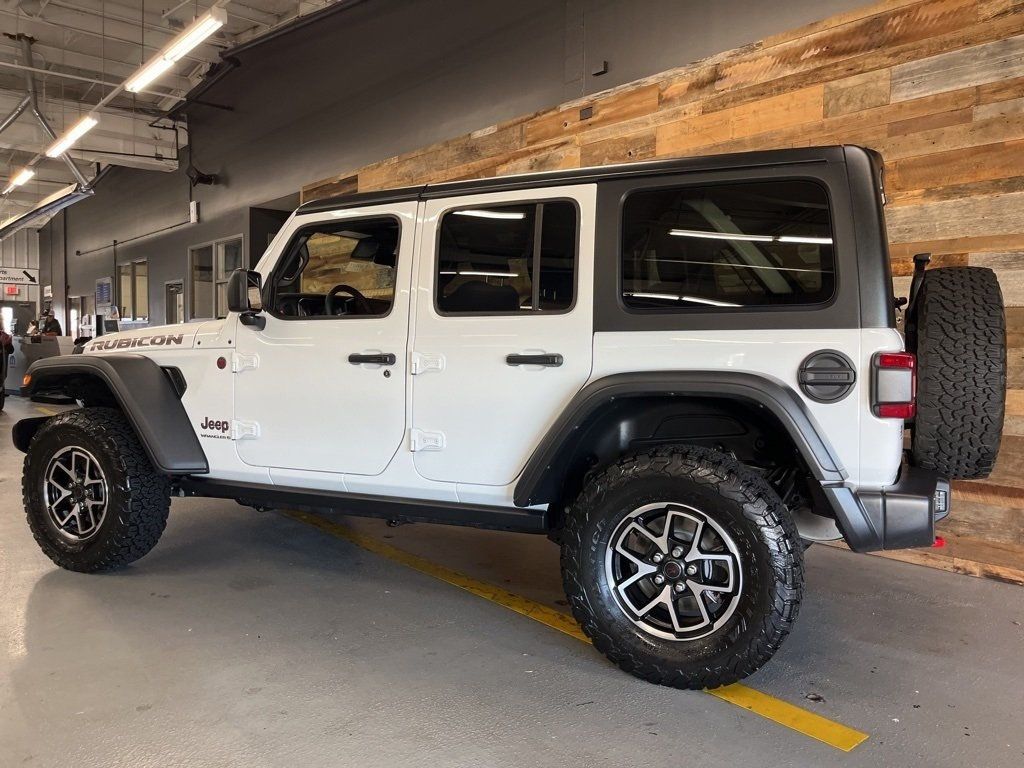 2024 Jeep Wrangler Rubicon - 22963779 - 9
