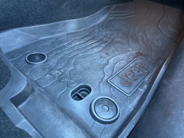 2024 Jeep Wrangler Rubicon - 22963779 - 30