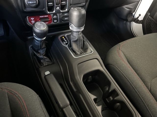 2024 Jeep Wrangler Rubicon - 22963779 - 32