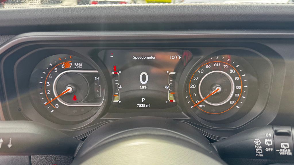 2024 Jeep Wrangler Rubicon photo 7