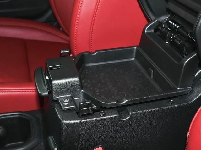 2024 Jeep Wrangler Rubicon 392 - 22935368 - 45