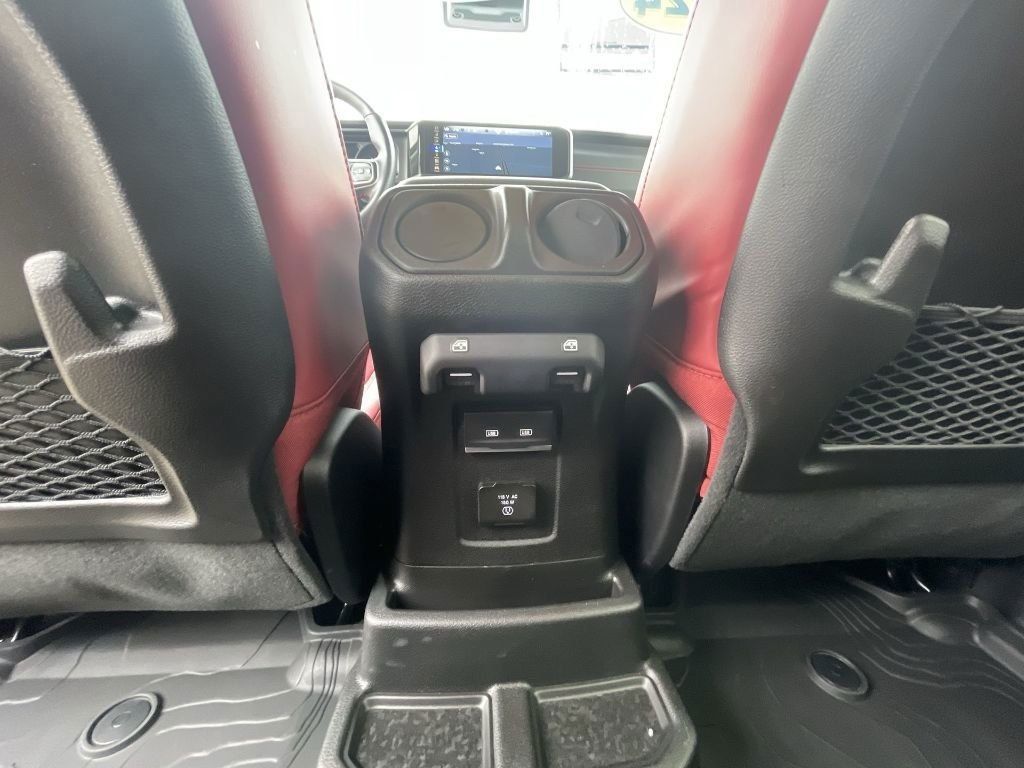 2024 Jeep Wrangler Rubicon 392 photo 12