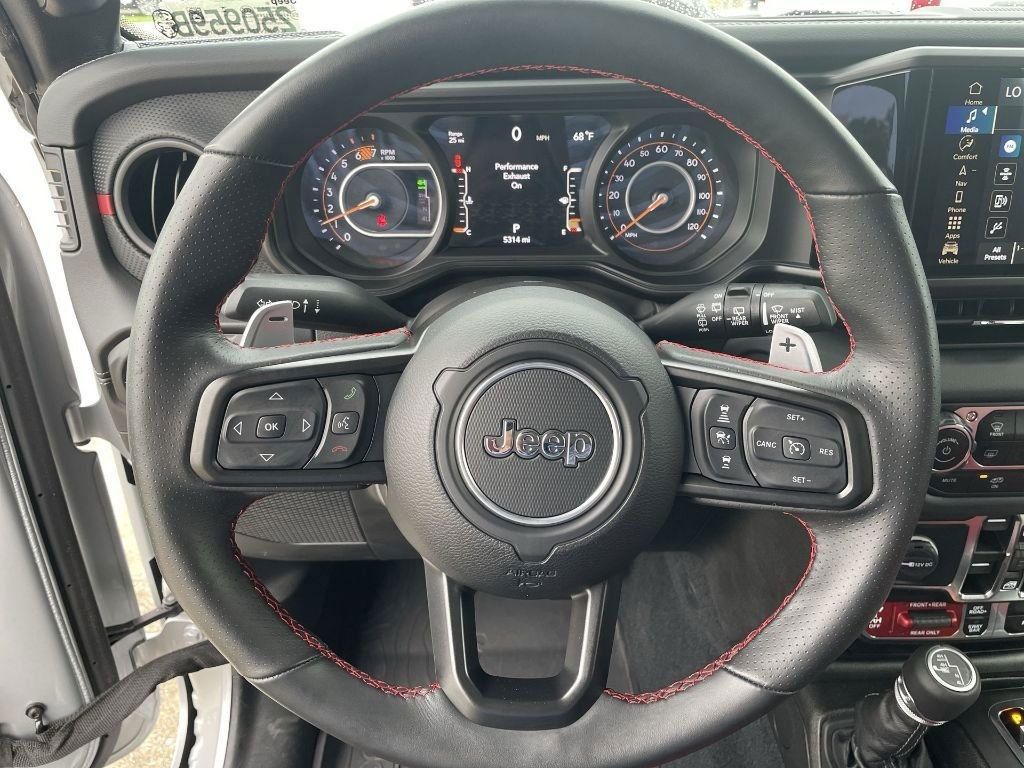 2024 Jeep Wrangler Rubicon 392 photo 16