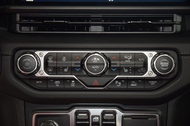 2024 Jeep Wrangler Rubicon 392 - 22887228 - 34