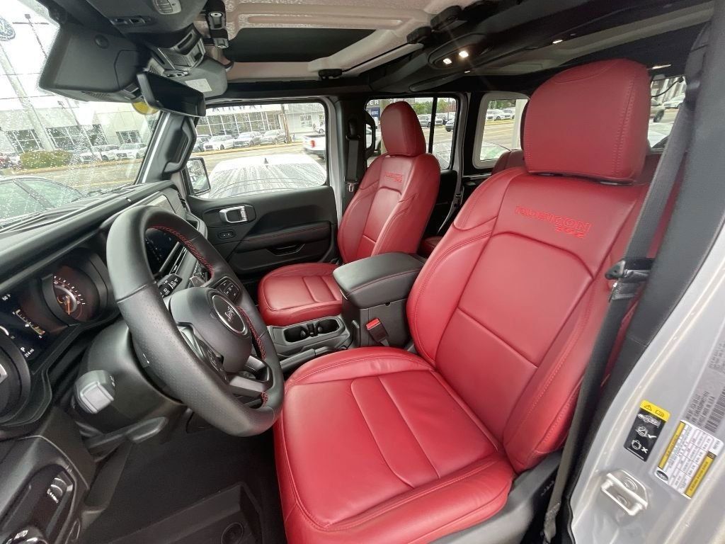 2024 Jeep Wrangler Rubicon 392 photo 6