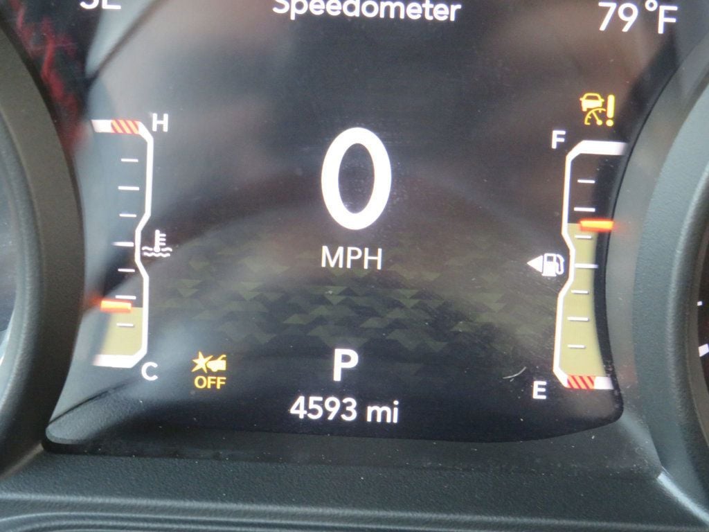 Jeep Wrangler photo 16