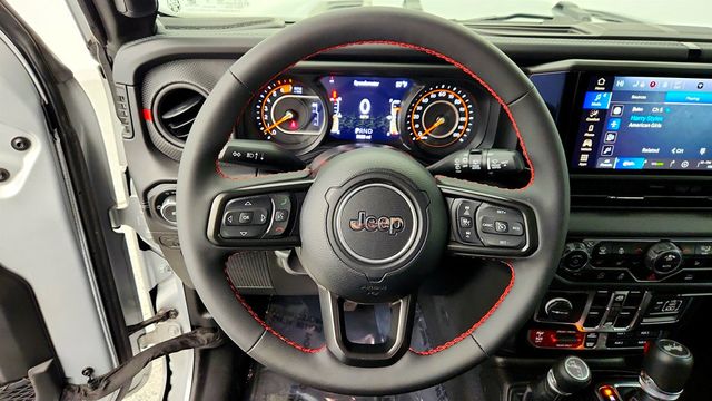 2024 Jeep Wrangler Rubicon 4 Door 4x4 w/ Nappa Leather Seats & 3-Piece Hard Top - 23011339 - 12