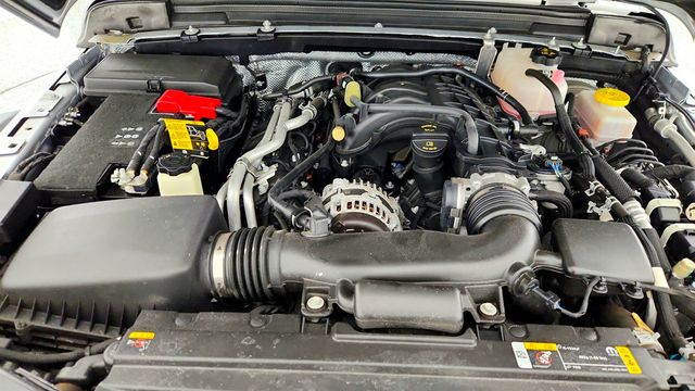 2024 Jeep Wrangler Rubicon 4 Door 4x4 w/ Nappa Leather Seats & 3-Piece Hard Top - 23011339 - 26