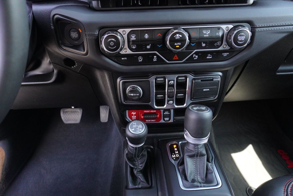 2024 Jeep Wrangler RUBICON X - 22904083 - 45