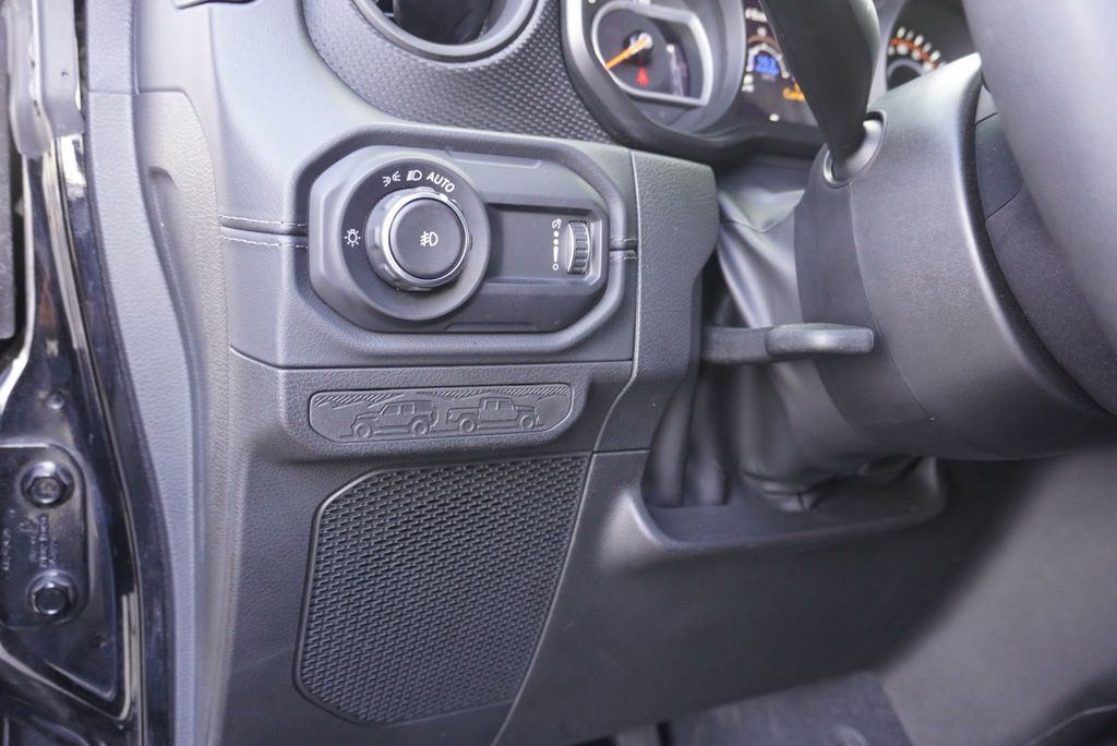 2024 Jeep Wrangler RUBICON X - 23051294 - 28