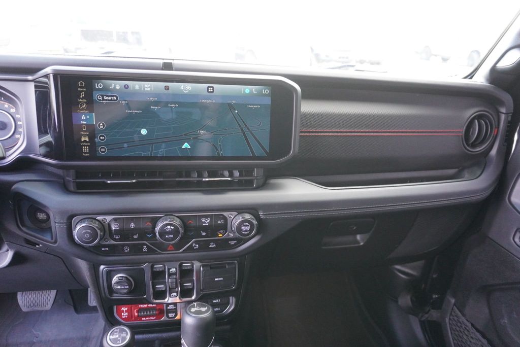 2024 Jeep Wrangler RUBICON X - 23051294 - 31