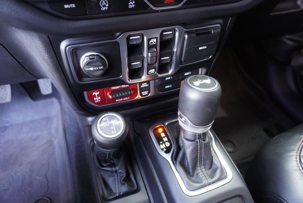 2024 Jeep Wrangler RUBICON X - 23051294 - 39