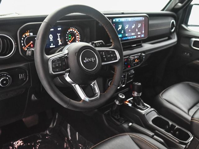 2024 Jeep Wrangler Sahara - 22896795 - 13
