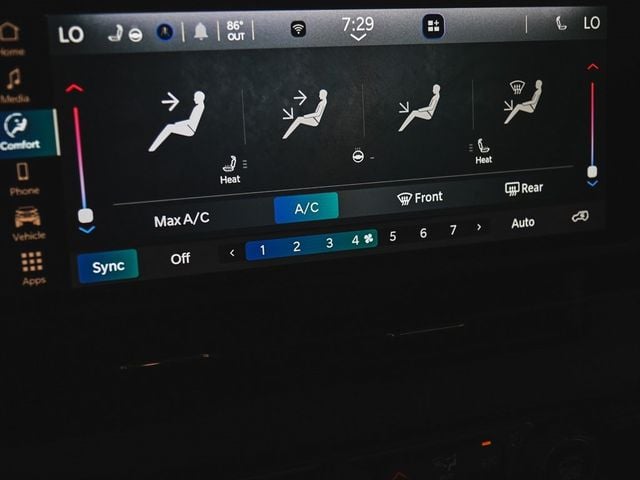 2024 Jeep Wrangler Sahara - 22896795 - 18