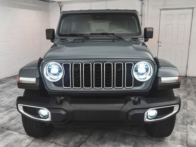 2024 Jeep Wrangler Sahara - 22896795 - 1