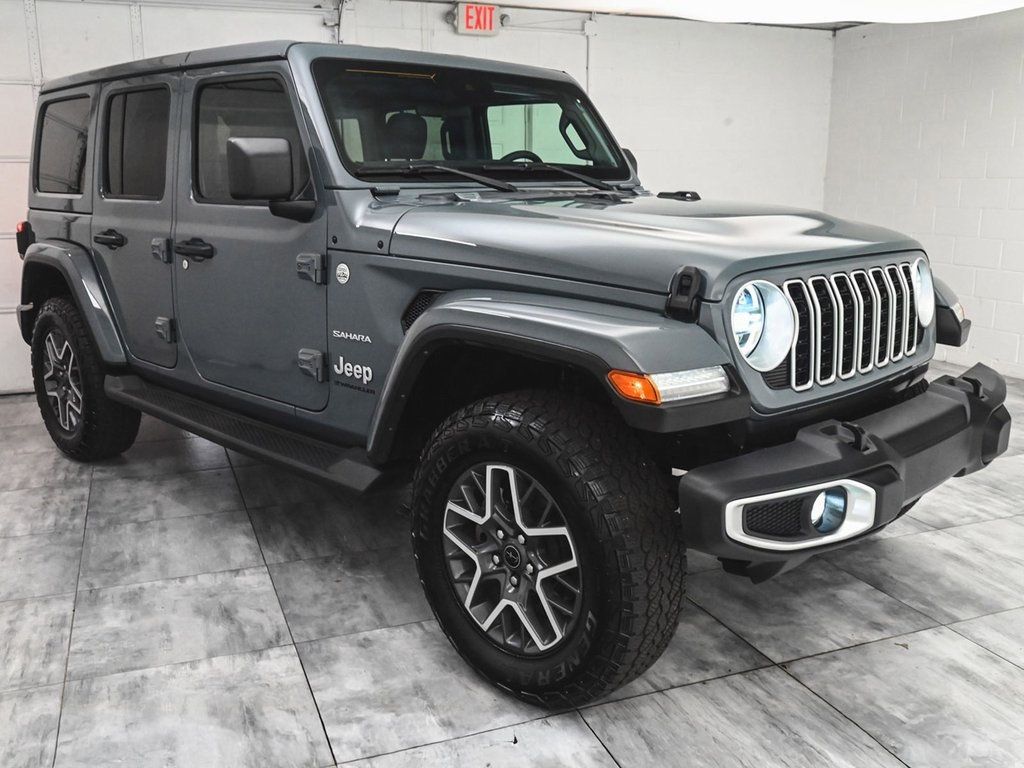 2024 Jeep Wrangler Sahara photo 3
