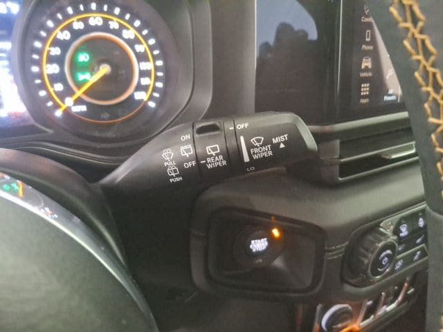 2024 Jeep Wrangler Sahara - 23078530 - 18