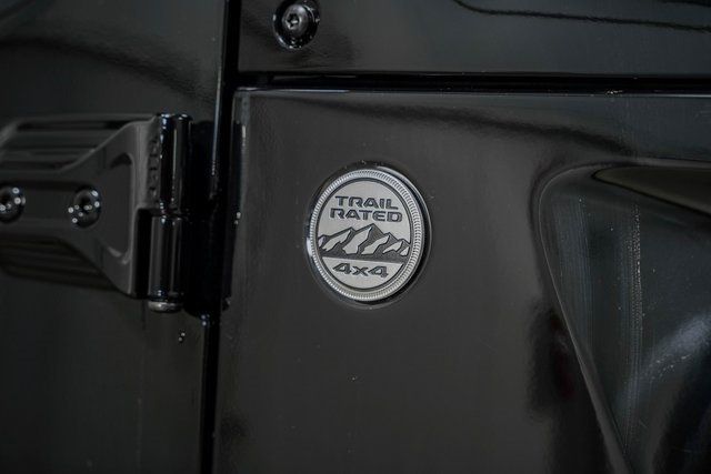 2024 Jeep Wrangler Sahara - 22278212 - 14