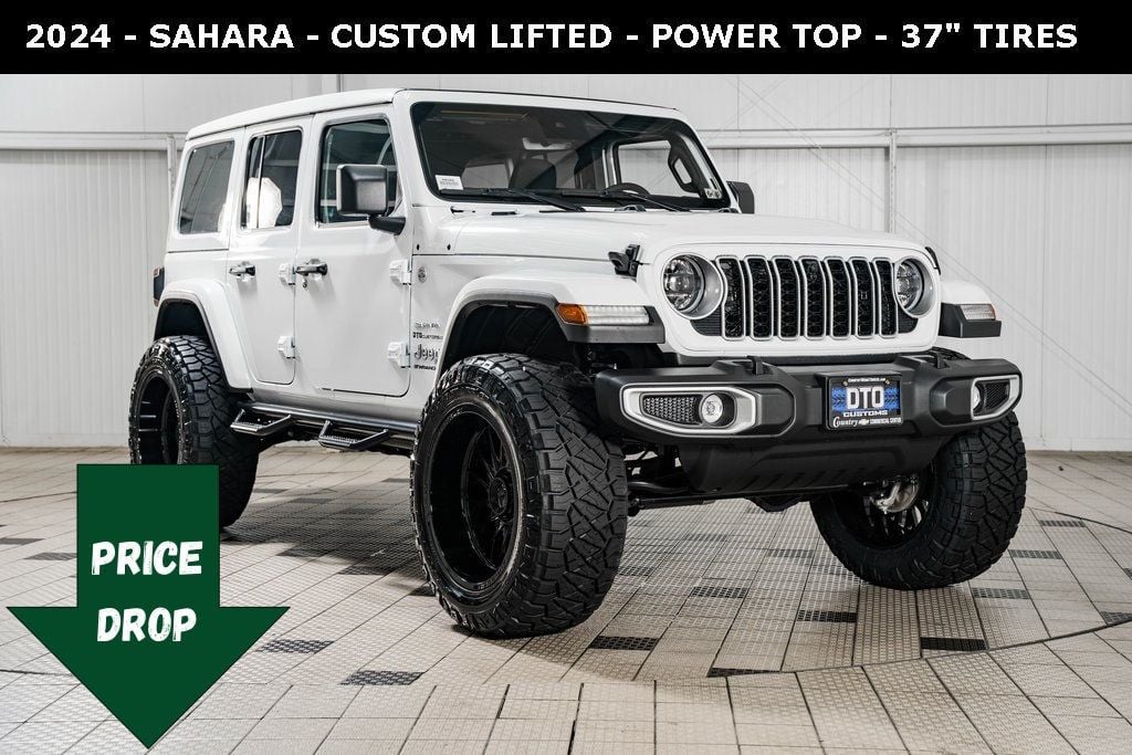 2024 Jeep Wrangler Sahara - 22510862 - 0