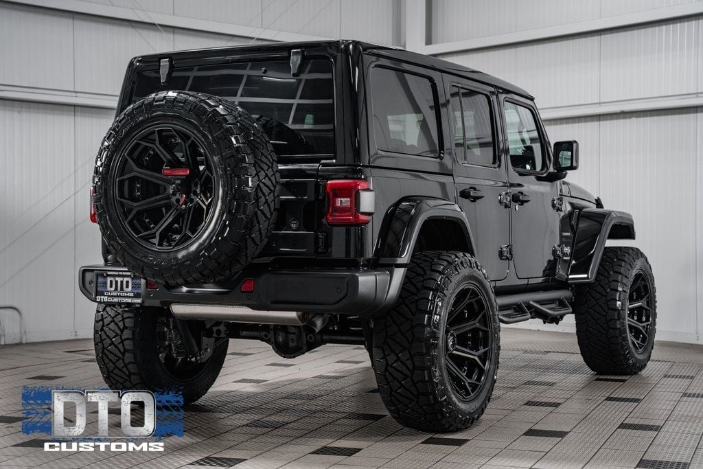 2024 Jeep Wrangler Sahara - 22510863 - 7