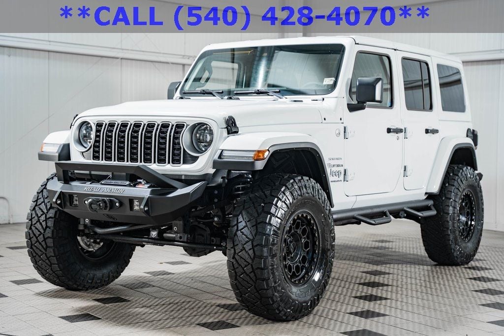 2024 Jeep Wrangler Sahara - 22801334 - 2