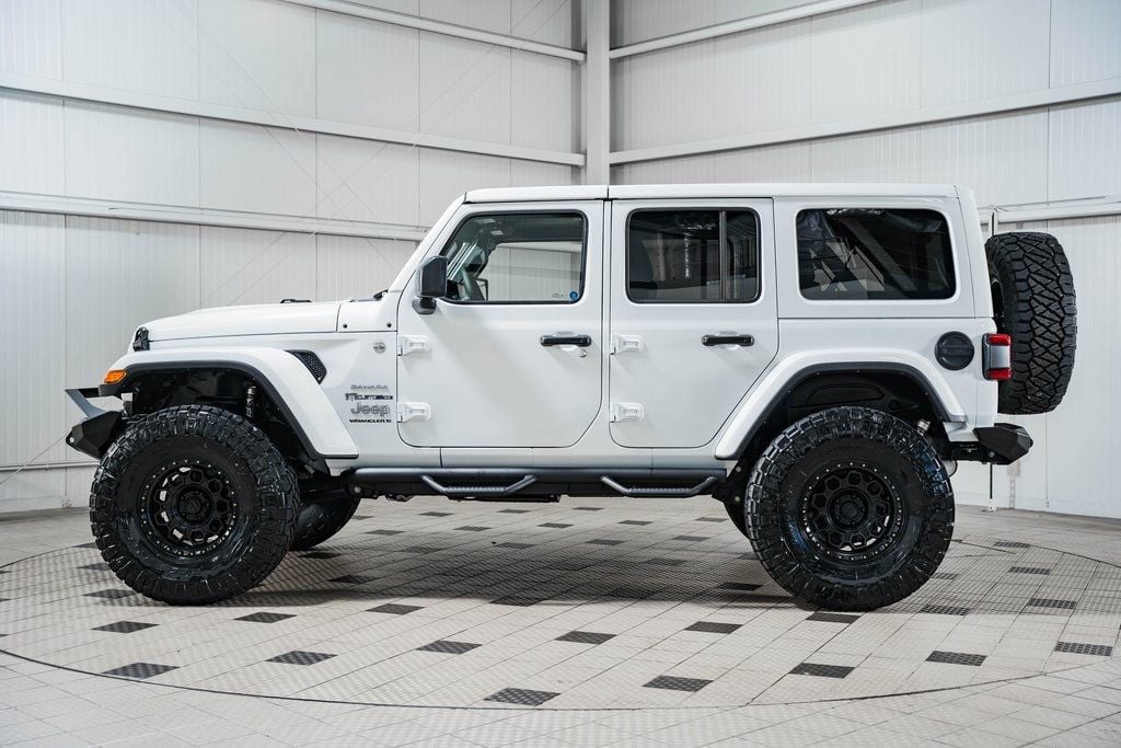 2024 Jeep Wrangler Sahara - 22801334 - 3