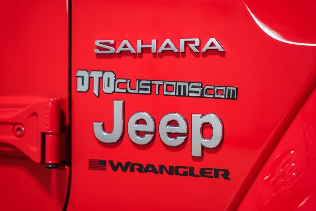 2024 Jeep Wrangler Sahara - 22815475 - 14