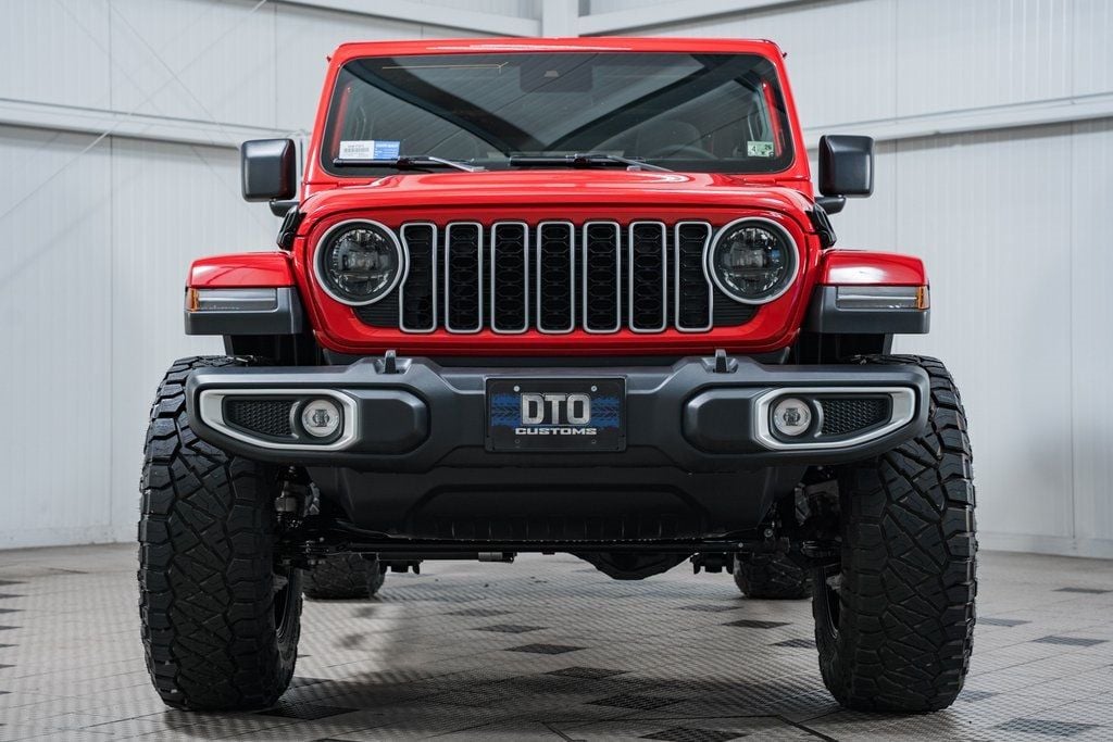 2024 Jeep Wrangler Sahara photo 2