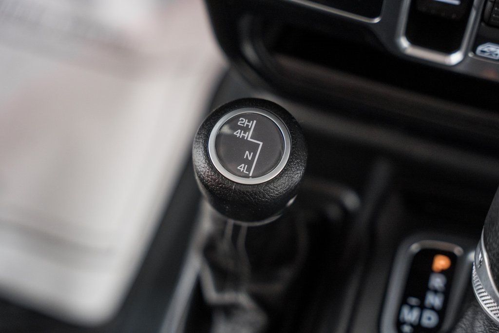 2024 Jeep Wrangler Sahara - 22815475 - 30