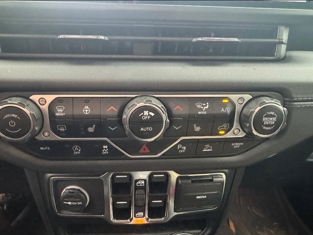 2024 Jeep Wrangler Sahara - 22931219 - 13