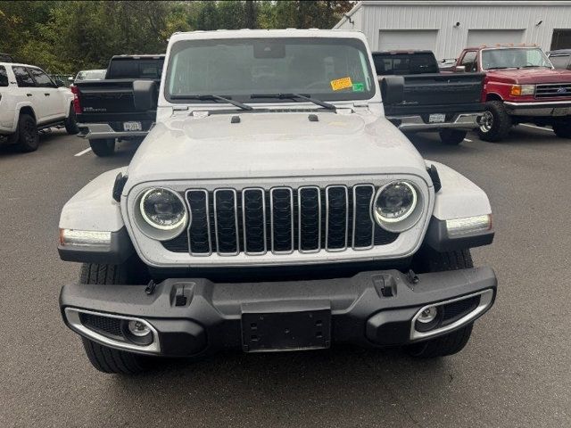 2024 Jeep Wrangler Sahara - 22931219 - 1