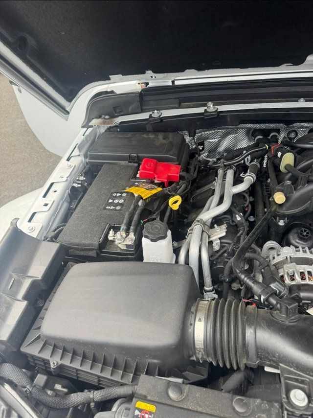 2024 Jeep Wrangler Sahara - 22931219 - 21