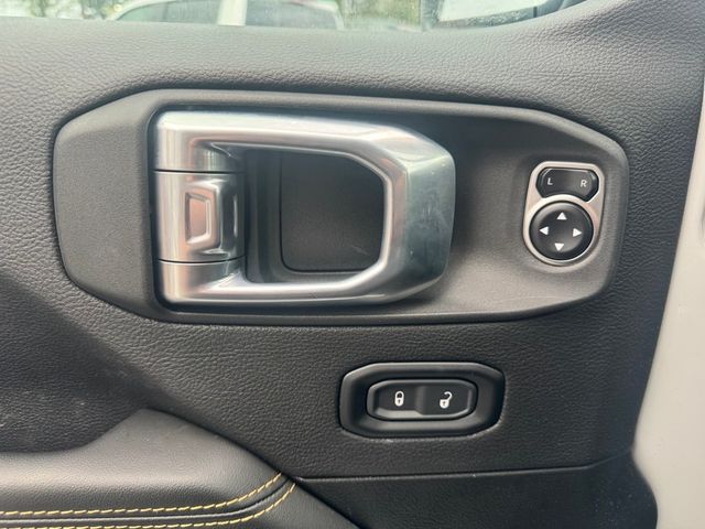 2024 Jeep Wrangler Sahara - 22931219 - 35