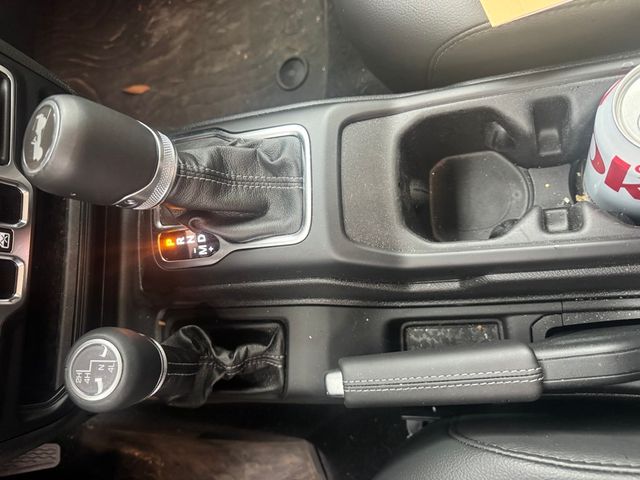 2024 Jeep Wrangler Sahara - 22931219 - 39