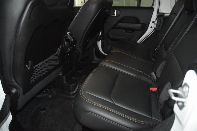 2024 Jeep Wrangler Sahara - 22931219 - 41