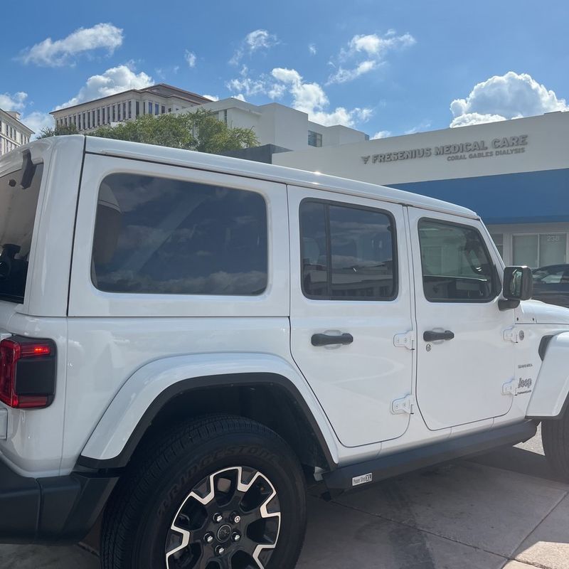 2024 Jeep Wrangler Sahara - 22951928 - 11