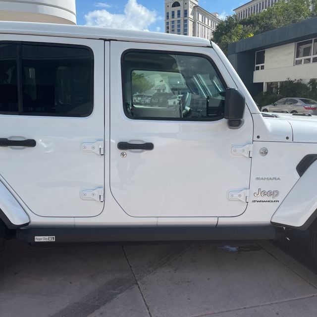 2024 Jeep Wrangler Sahara - 22951928 - 13