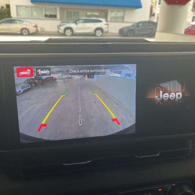 2024 Jeep Wrangler Sahara - 22951928 - 27