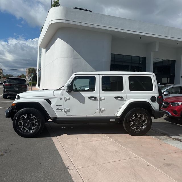 2024 Jeep Wrangler Sahara - 22951928 - 5