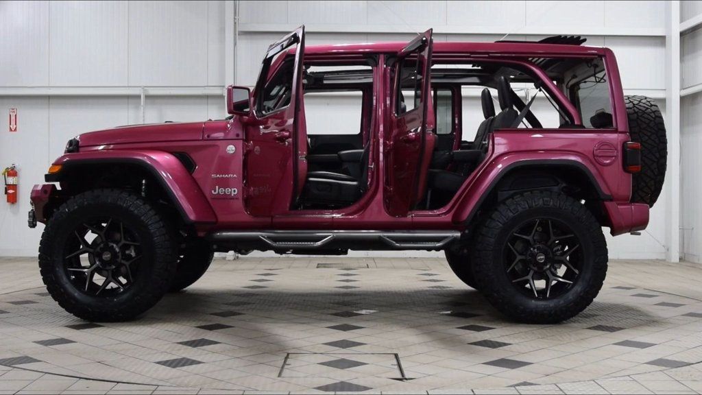 2024 Jeep Wrangler Sahara - 22952262 - 9