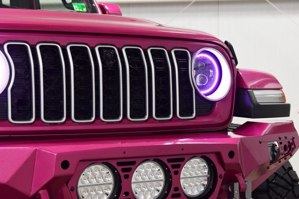 2024 Jeep Wrangler Sahara - 22952262 - 10