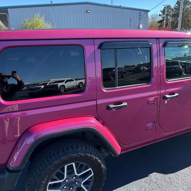 2024 Jeep Wrangler Sahara - 22952262 - 13