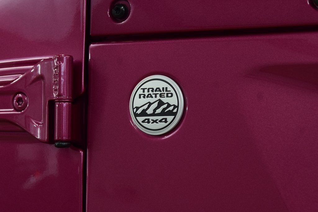 2024 Jeep Wrangler Sahara - 22952262 - 16