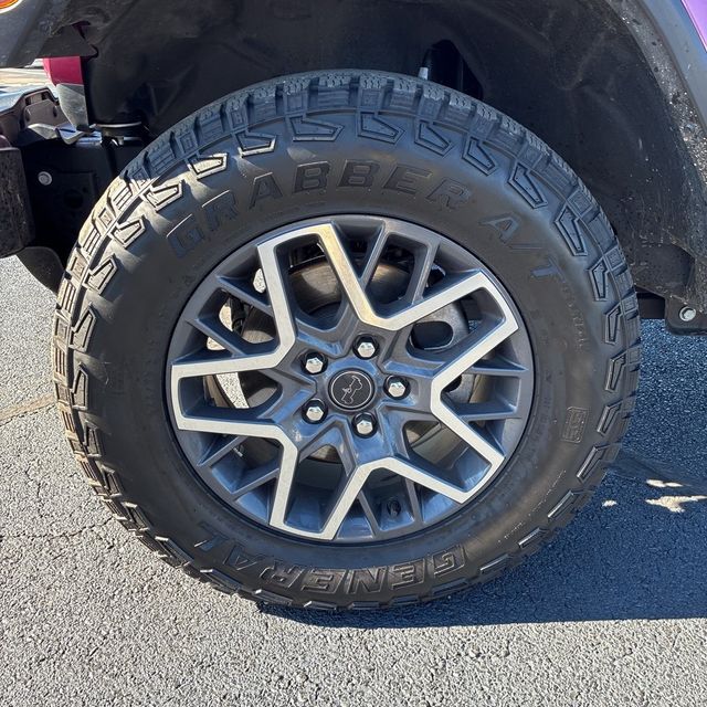 2024 Jeep Wrangler Sahara - 22952262 - 16